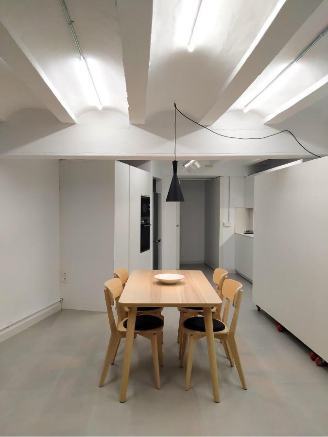 Estudio Pino En Casco Antiguo Valenciayole Apartament
