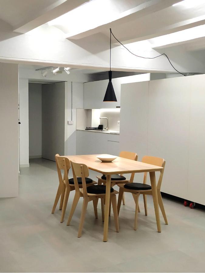 Estudio Pino En Casco Antiguo Valenciayole Apartament